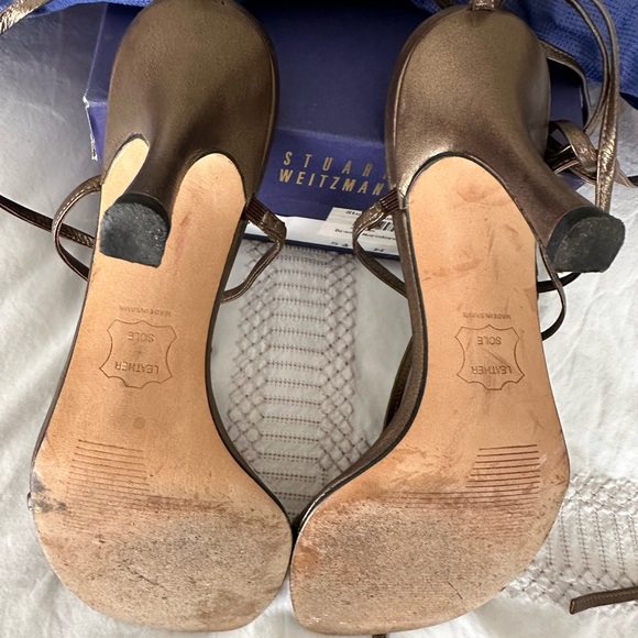 Stuart Weitzman metallic wrap sandals with stones - Picture 4 of 9